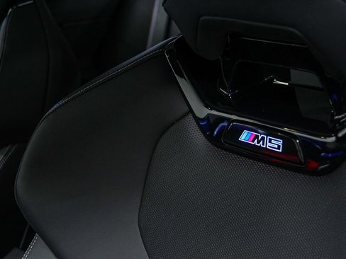 Used 2026 BMW M5 image 26