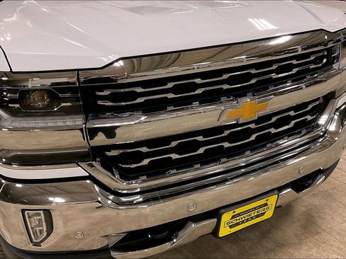 Used 2018 Chevrolet Silverado 1500 LTZ w/ Sport Package AWD/4WD image 28