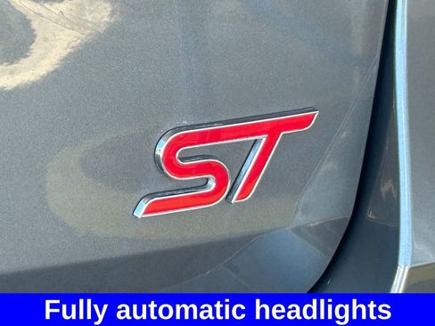 Certified 2022 Ford Explorer ST w/ ST Street Pack image 23