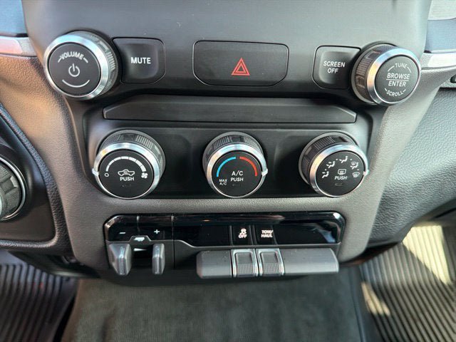 Used 2022 RAM 1500 Big Horn AWD/4WD image 13
