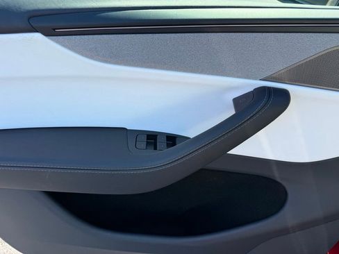 Used 2026 Tesla Model Y Long Range image 20