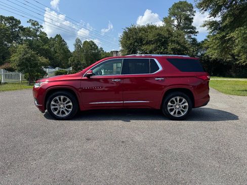 Used 2019 Chevrolet Traverse Premier w/ LPO, Floor Liner Package AWD/4WD image 3