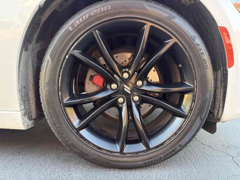 Used 2018 Dodge Charger SXT w/ Blacktop Package image 17