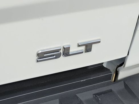 Used 2018 GMC Sierra 1500 SLT AWD/4WD image 9