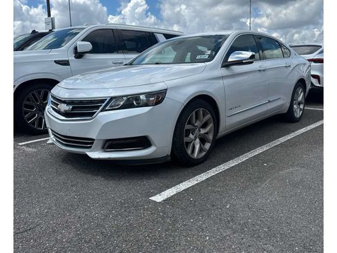 Used 2017 Chevrolet Impala Premier w/ Enhanced Convenience Package FWD image 1
