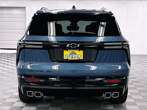 Used 2025 Chevrolet Traverse RS AWD/4WD image 5