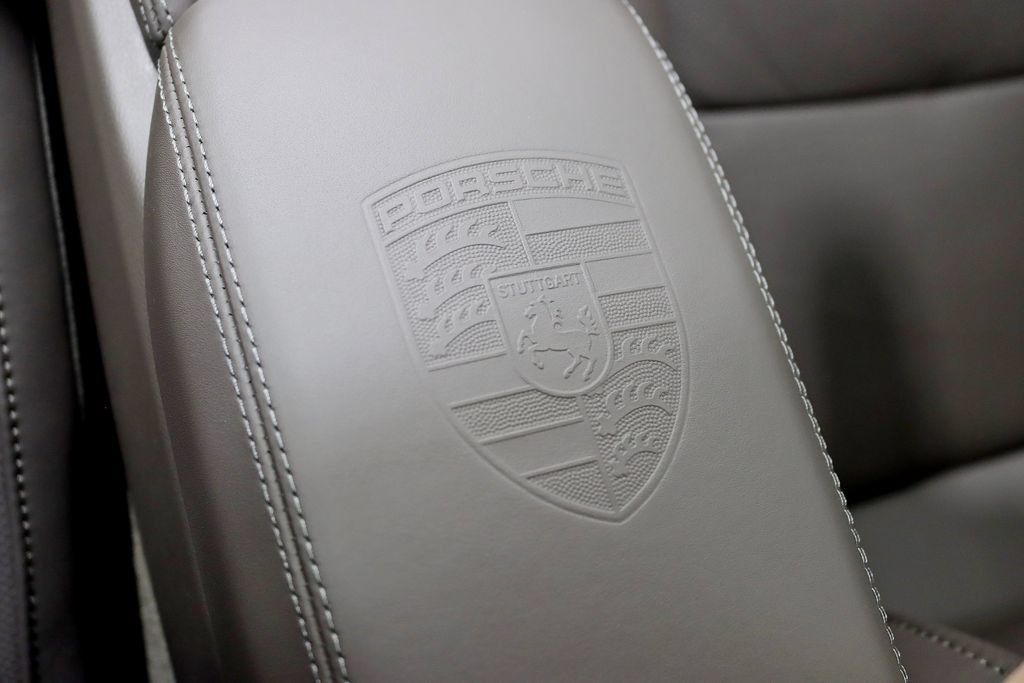 Used 2025 Porsche 718 Cayman GTS RWD image 28