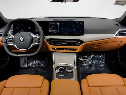 Used 2025 BMW 330i Sedan w/ Convenience Package RWD image 19