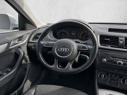 Used 2017 Audi Q3 2.0T Premium FWD image 24