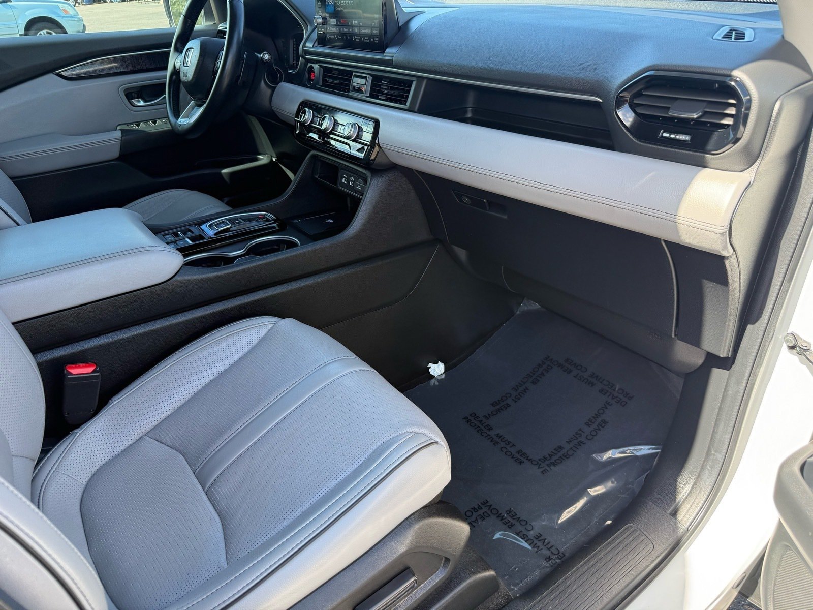 Used 2024 Honda Pilot Elite image 32