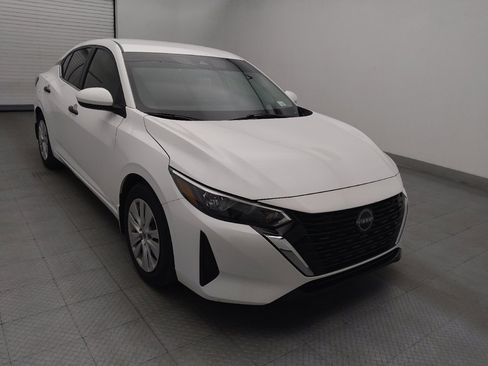 Used 2025 Nissan Sentra S FWD image 13