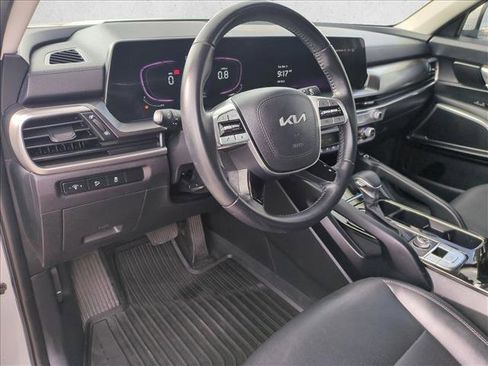 Used 2023 Kia Telluride S image 10
