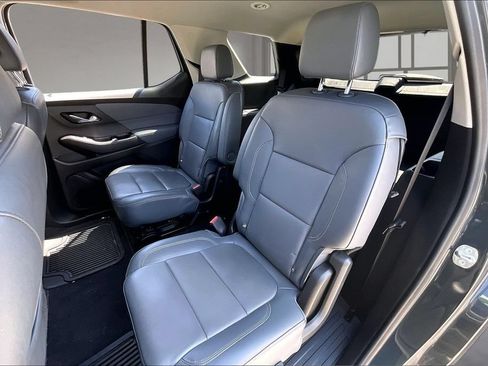 Used 2020 Chevrolet Traverse LT w/ Driver Confidence II Package FWD image 21