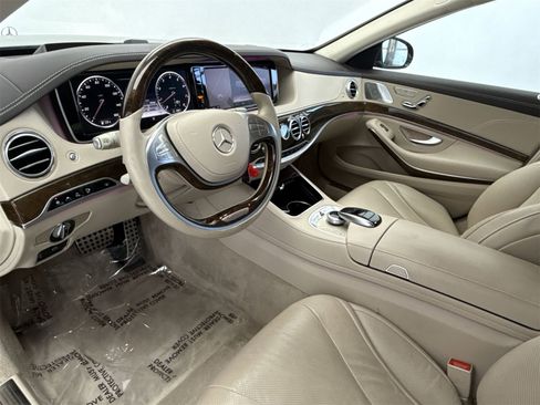 Used 2015 Mercedes-Benz S 550 Sedan w/ Sport Package w/ Sport Package image 12