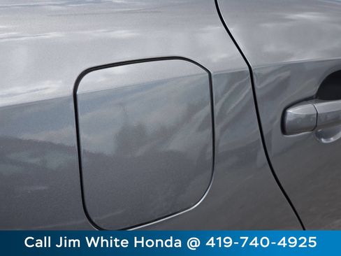 Used 2024 Nissan Sentra SV FWD image 15