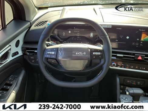 New 2027 Kia Sportage SX FWD image 18