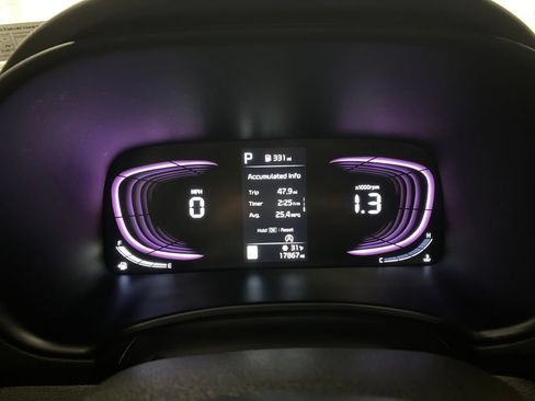Used 2025 Kia Soul EX FWD image 19