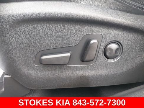 Used 2020 Kia Sorento EX AWD/4WD image 22
