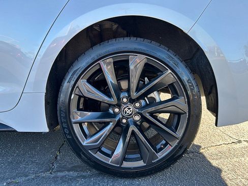 Used 2023 Toyota Corolla SE image 13