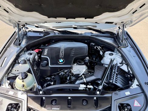 Used 2014 BMW 528i Sedan RWD image 16