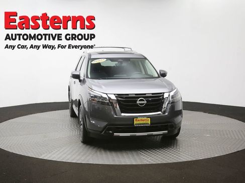 Used 2023 Nissan Pathfinder SL w/ SL Premium Package AWD/4WD image 53