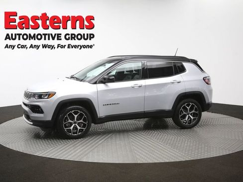 Used 2025 Jeep Compass Limited AWD/4WD image 58