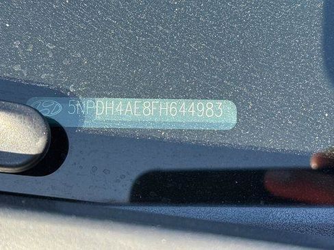 Used 2015 Hyundai Elantra SE FWD image 3