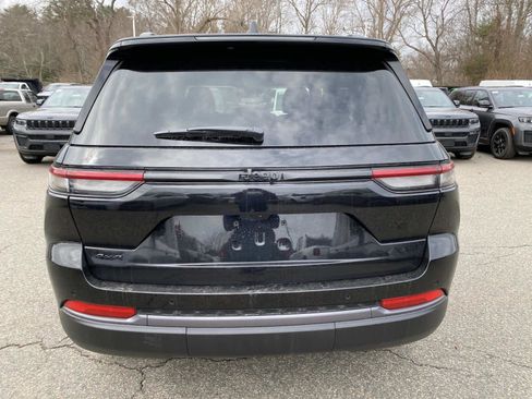 New 2026 Jeep Grand Cherokee Altitude AWD/4WD image 4