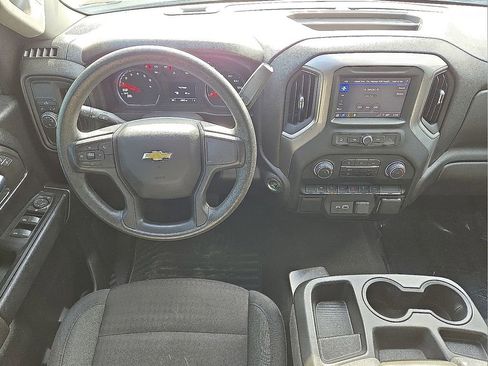 Used 2024 Chevrolet Silverado 1500 Custom image 16