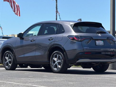 Used 2024 Honda HR-V EX-L image 6