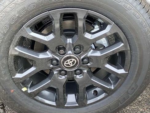 New 2026 Toyota Tundra Platinum AWD/4WD image 7
