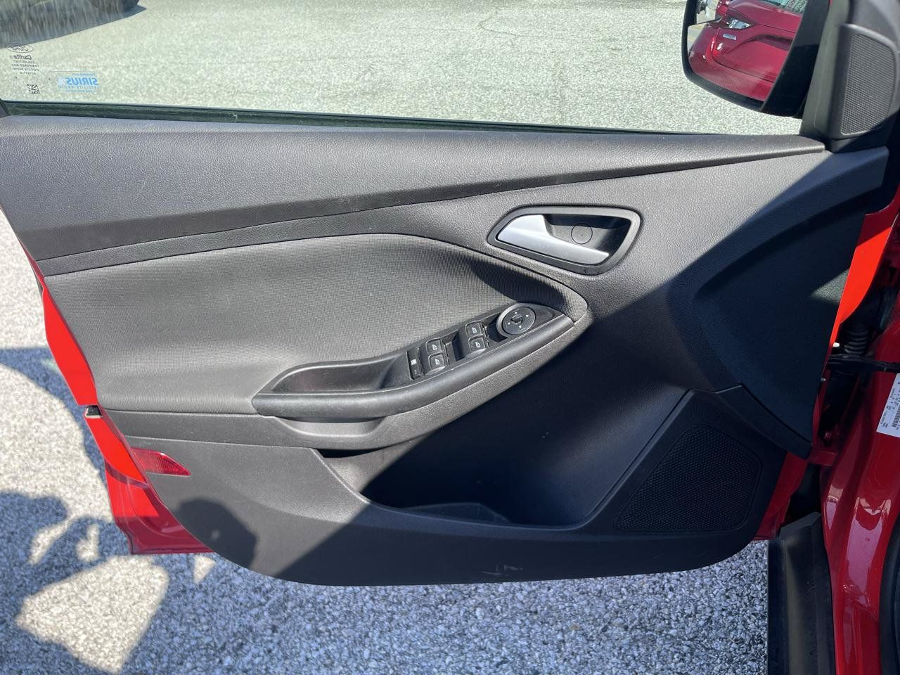 Used 2014 Ford Focus SE w/ SE Sport Package FWD image 21