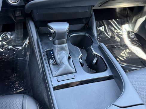 Certified 2025 Lexus ES 350 FWD image 25