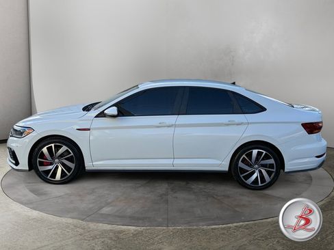 Used 2019 Volkswagen Jetta GLI FWD image 4
