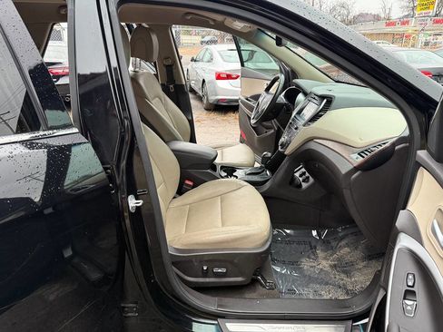 Used 2017 Hyundai Santa Fe SE w/ SE Premium Package 02 image 18