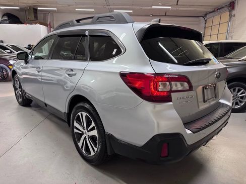 Used 2019 Subaru Outback 2.5i Limited w/ Popular Package #2 AWD/4WD image 5