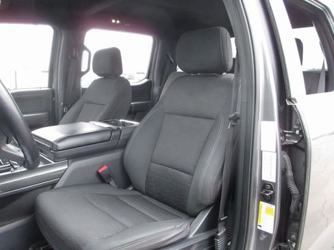 Used 2021 Ford F150 XLT w/ Equipment Group 302A High image 18