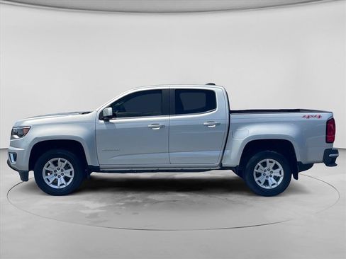 Used 2019 Chevrolet Colorado LT w/ LT Convenience Package AWD/4WD image 4