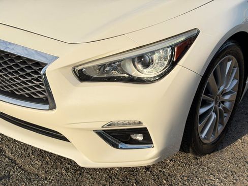 Used 2018 INFINITI Q50 Luxe w/ Essential Package (3.0T Luxe) AWD/4WD image 8