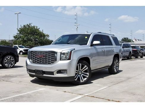 Used 2018 GMC Yukon Denali w/ Denali Ultimate Package RWD image 1