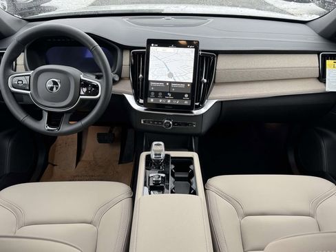New 2026 Volvo XC90 B6 Plus w/ Protection Package Premier AWD/4WD image 2