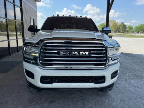 Used 2022 RAM 3500 Limited AWD/4WD image 9