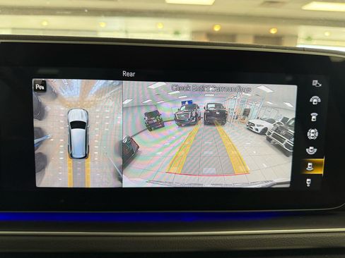 Used 2020 Mercedes-Benz GLS 450 4MATIC image 21