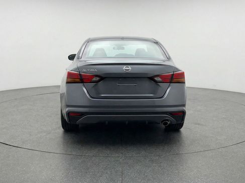 Used 2025 Nissan Altima 2.5 SV FWD image 7