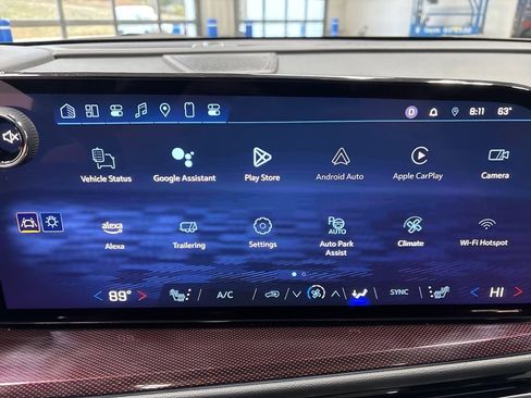 Used 2024 Chevrolet Traverse Z71 w/ Enhanced Driving Package image 24