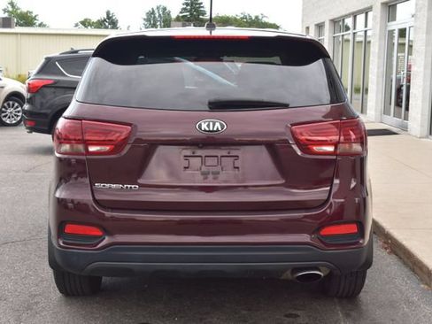 Used 2019 Kia Sorento FWD image 8