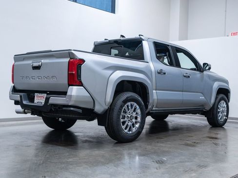 New 2026 Toyota Tacoma Limited AWD/4WD image 9