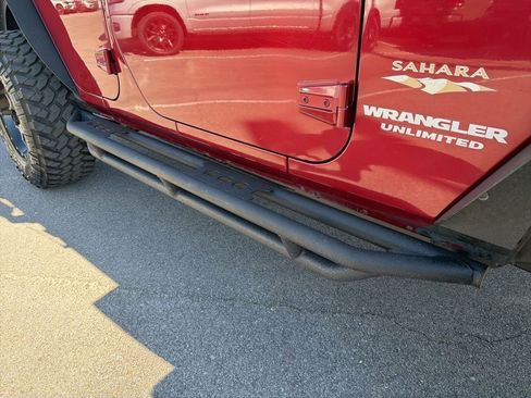 Used 2013 Jeep Wrangler Unlimited Sahara w/ Connectivity Group image 16