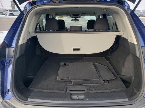 Used 2022 Nissan Rogue SV image 7