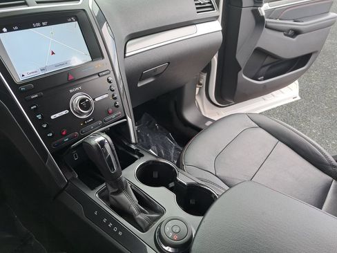 Used 2019 Ford Explorer Sport AWD/4WD image 28